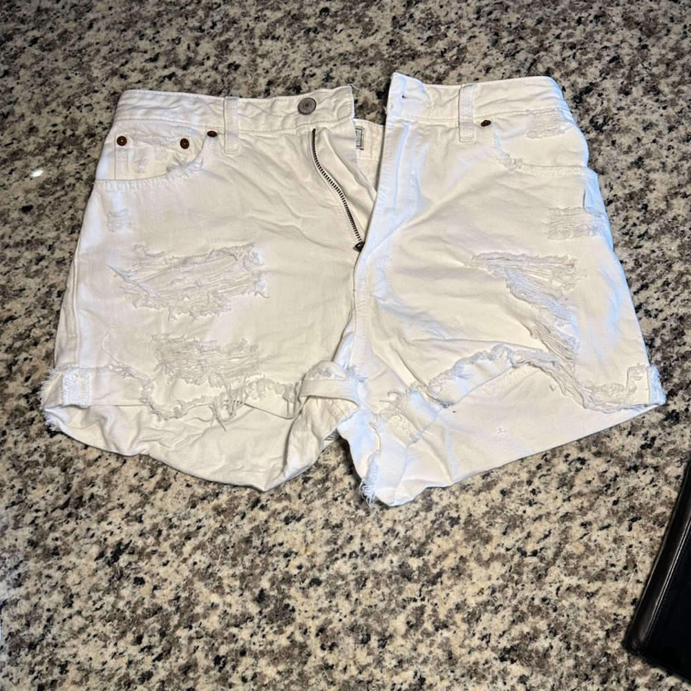 White distress Abercrombie & Fitch denim shorts. Size 28